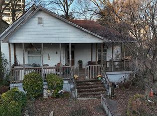 1052 Curran St NW, Atlanta, GA 30318