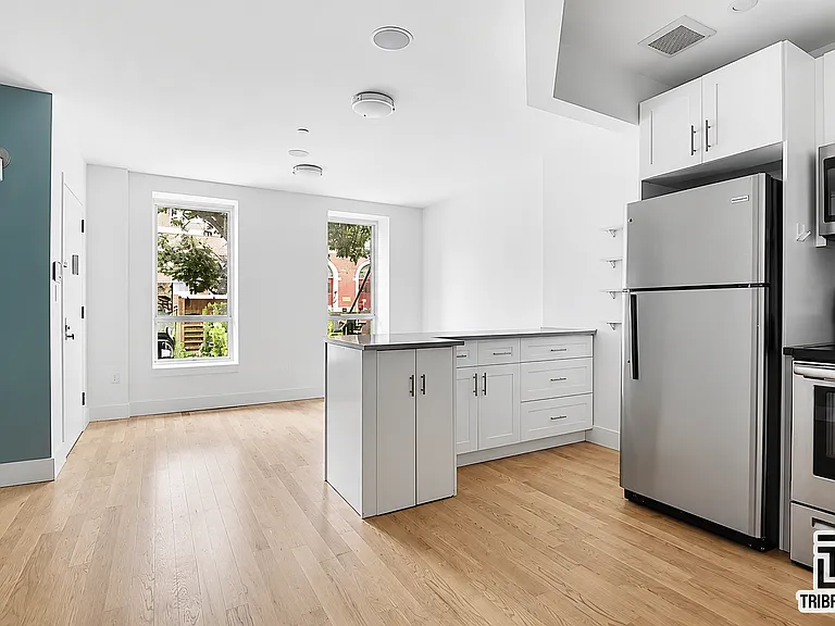 802 Lafayette Ave #2L — Photo 4