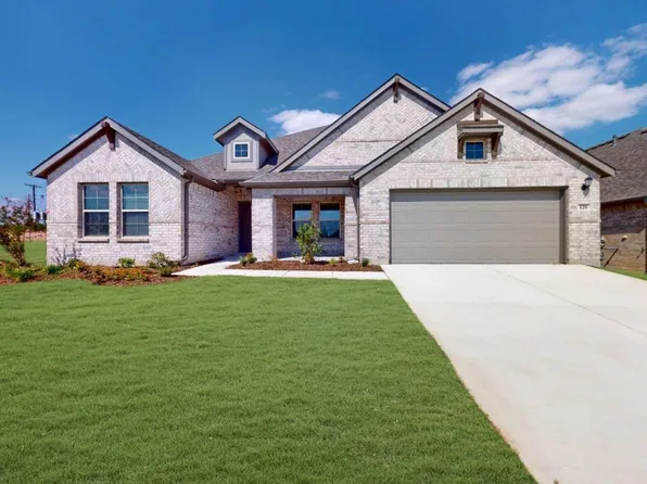 120 Hudson Ln, Justin, TX 76247