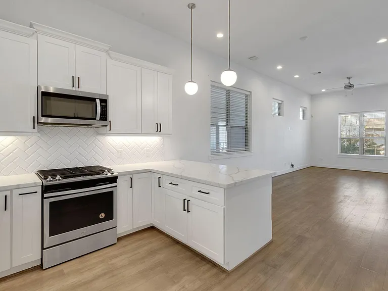 1526 Chestnut St — Photo 18