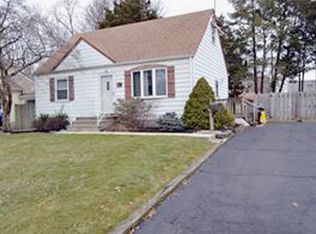 38 Lois Ave, East Brunswick, NJ