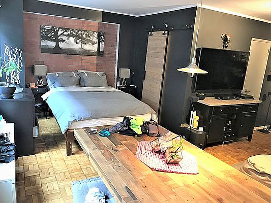 4th image of 321 E 48th St APT 3C