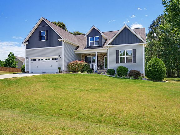 3rd image of 60 Anna Marie Way