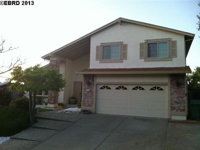271 Violet Rd, Hercules, CA, 94547