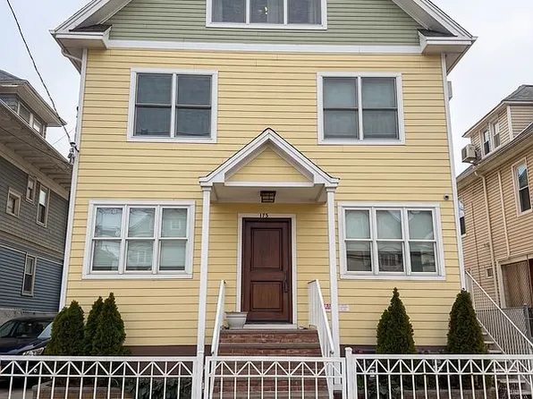 175 Beach 113th St, Far Rockaway, NY 11694