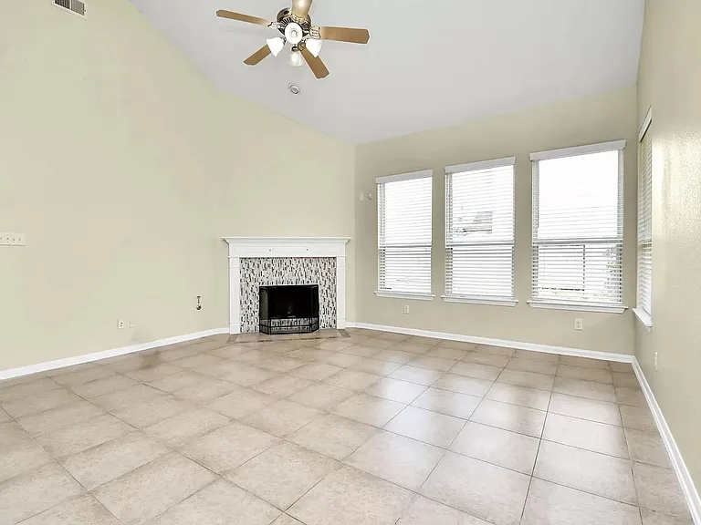 6315 Bain Dr — Photo 11
