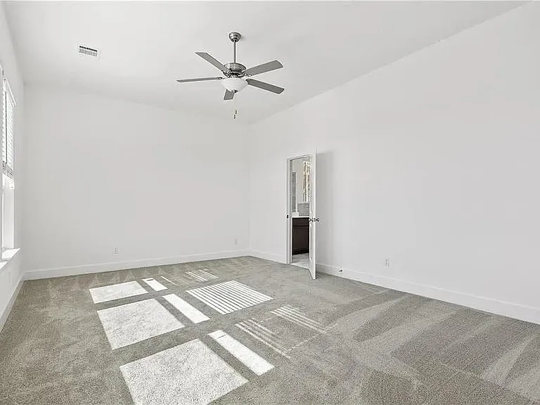 135 Horseshoe Cv — Photo 19