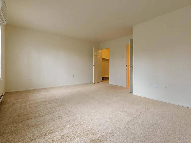 4067 Harbour Dr — Photo 15