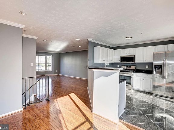 5th image of 6955 Aquamarine Ct