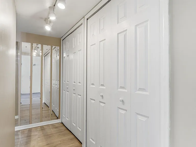 1235 S Maple Rd #201 — Photo 20