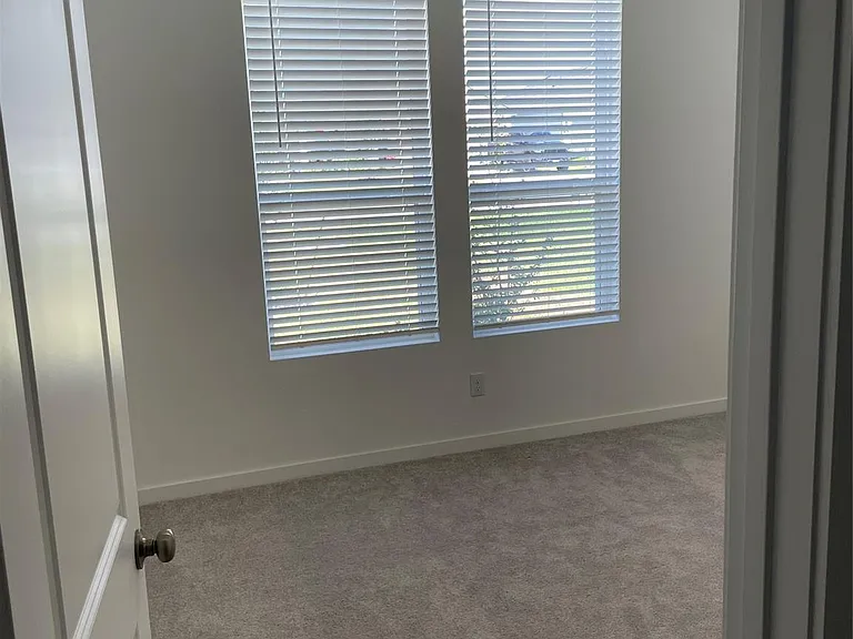 545 Shoreview Dr — Photo 19