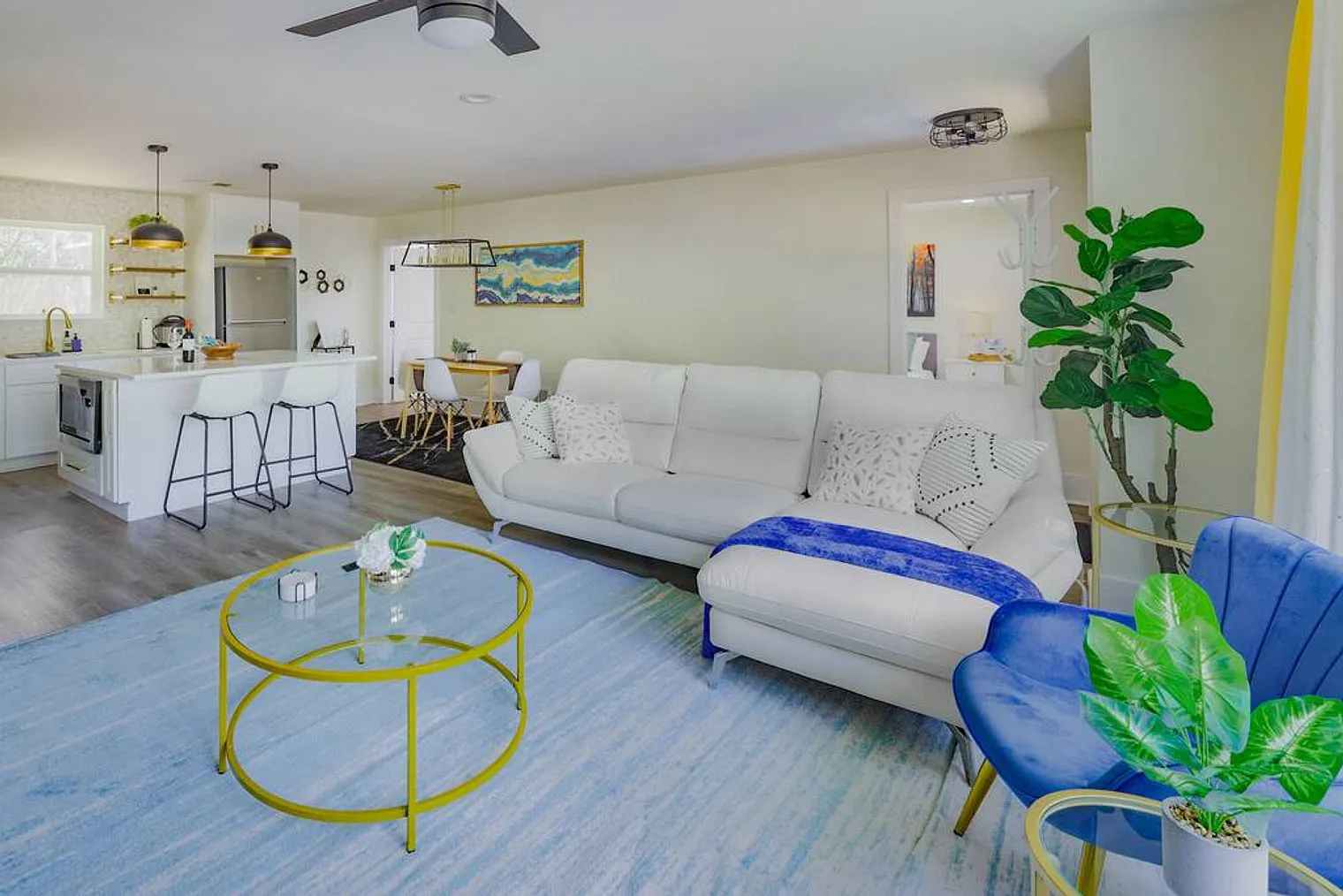 4 bed, 2.0 bath, 1797 sqft, $6,274 — Photo 1