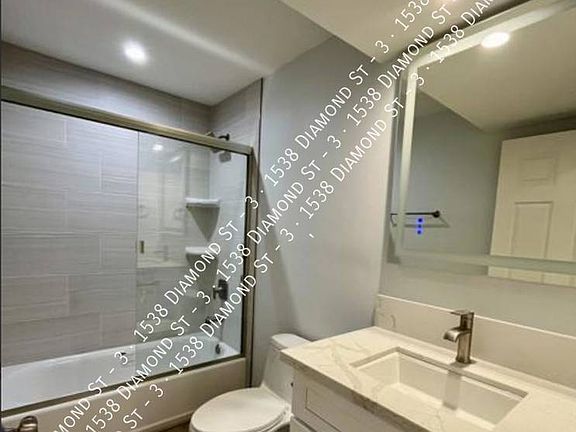 5th image of 1538 Diamond St #3