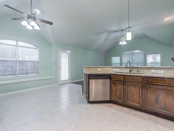 5th image of 2020 Westbury Ln
