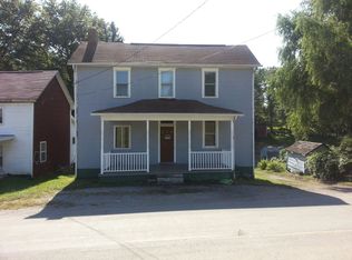 111 Puritan Rd, Mc Clellandtown, PA 15458