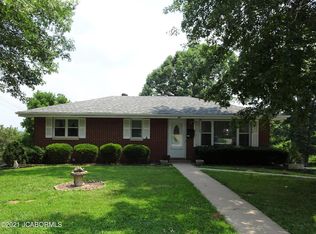1211 Edgewood Dr, Jefferson City, MO 65109