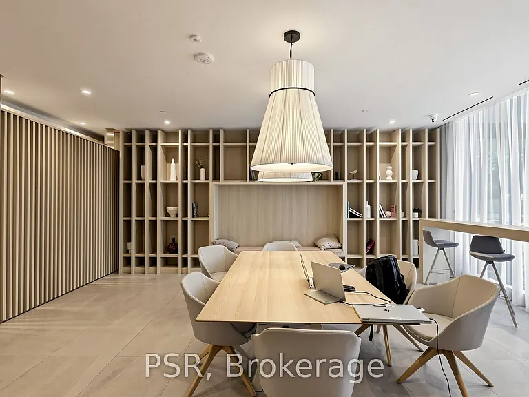 240 Markland Dr #210 — Photo 27