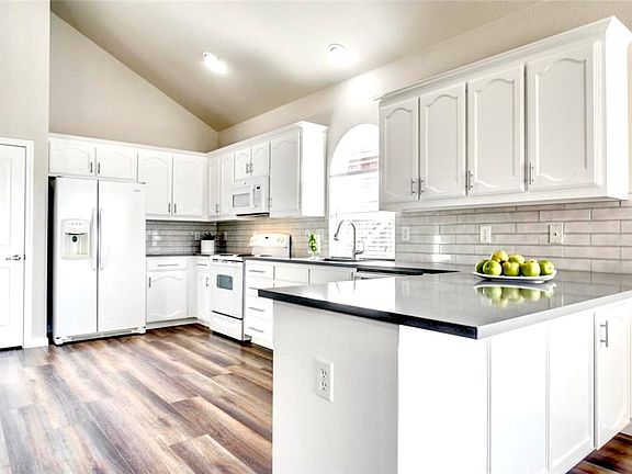 5th image of 3808 Old Richwood Ln