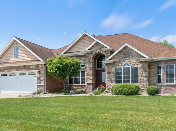 1221 E Dresdin Dr, Warsaw, IN 46580