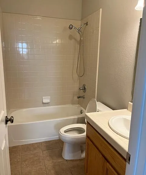 729 Wynyard Cir — Photo 14