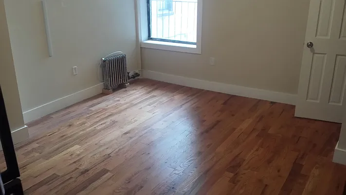 Rented by Zuz Realty | media 7