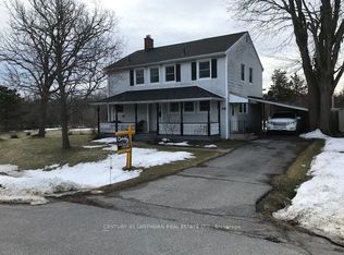 32 N Ortona Cir, Prince Edward County, ON K0K2T0