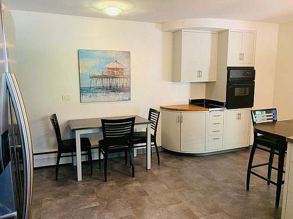 Eating area in kitchen