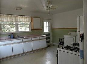 2nd image of 86 Metairie Ct