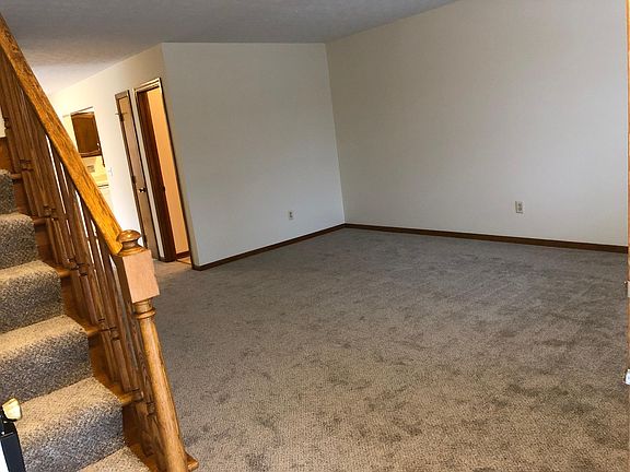 4th image of 944 Tradewind Dr