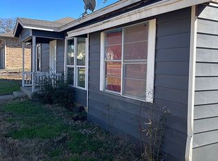 908 Harrison Dr, Kennedale, TX 76060