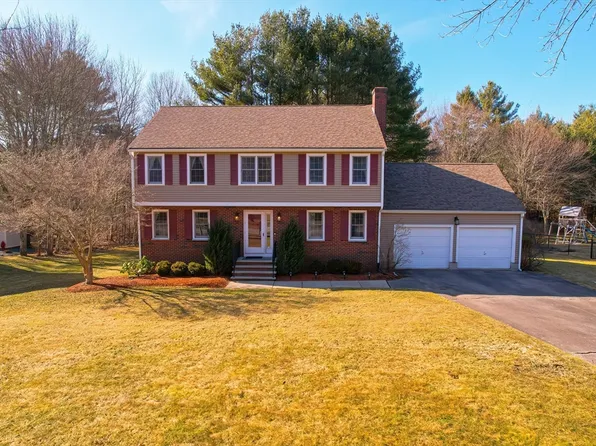 15 Matthew Ln, Mansfield, MA 02048