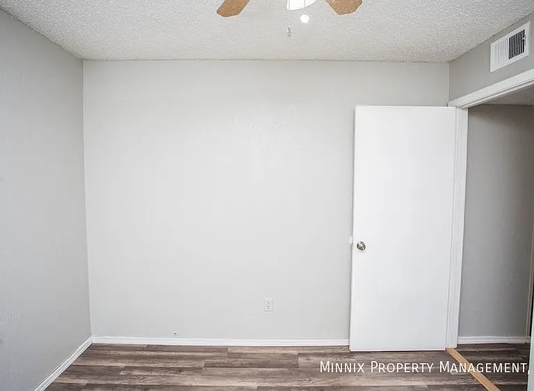 7402 Waco Ave #B — Photo 20