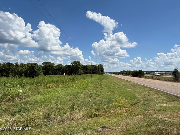 4th image of N Frontage Rd