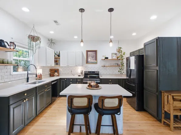 9423 Sweet Gum Ln, Soddy Daisy, TN 37379