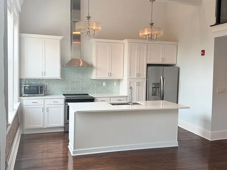 127 W Main St — Photo 14