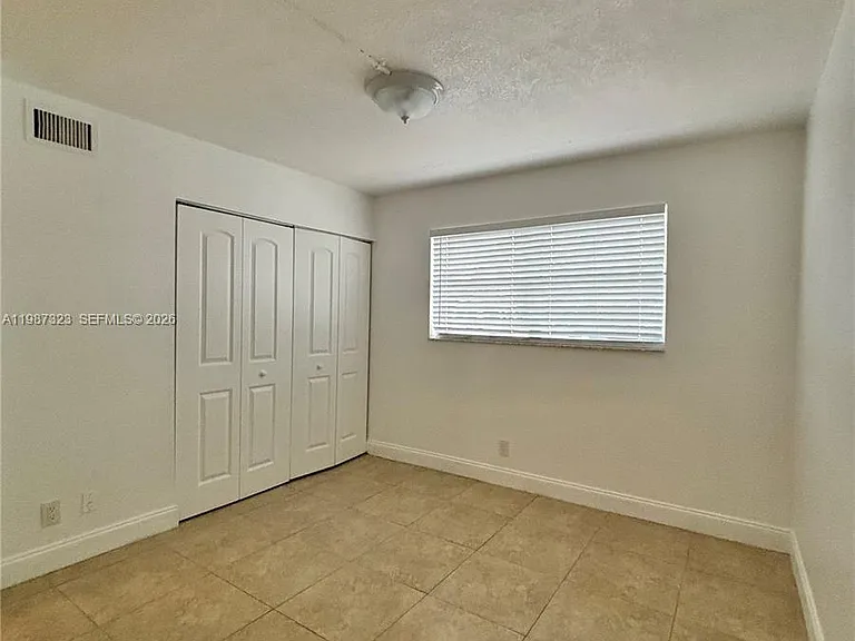 550 SW 2nd Ave #1210 — Photo 9
