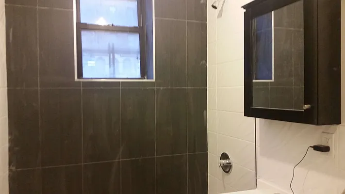 Rented by Lang Realty LLC | media 6