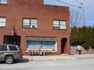 34 Water St APT A, Glen Rock, PA 17327