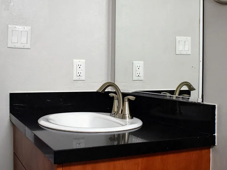 1349 N Detroit Street Apartments — Photo 13