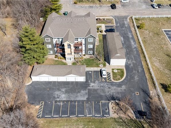 17201 E 32nd St S APT 8, Independence, MO 64055