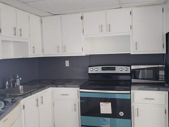 2nd image of 1780 191st St #6