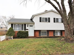2755 Glenbriar St, Columbus, OH 43232