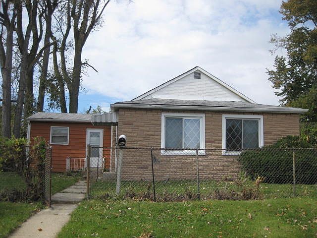 1st image of 2314 Kemble Ave