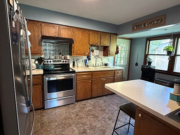 2nd image of 1606 N 30th St