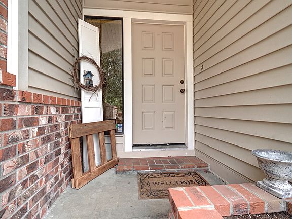 4th image of 4001 88th Ave NW