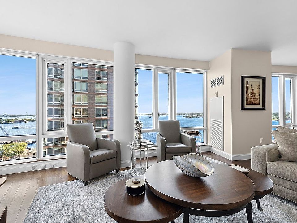 1st image of 70 Little St W Unit 20F