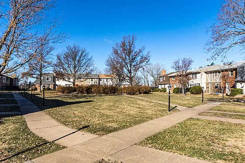 308 Twykingham Pl Photo 1