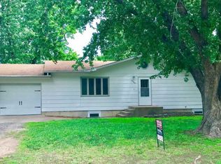 2346 Center Detroit St, Abilene, KS 67410