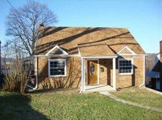 6713 W Barivista Dr, Verona, PA