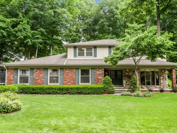 48124 Liberty Dr, Shelby Township, MI 48315